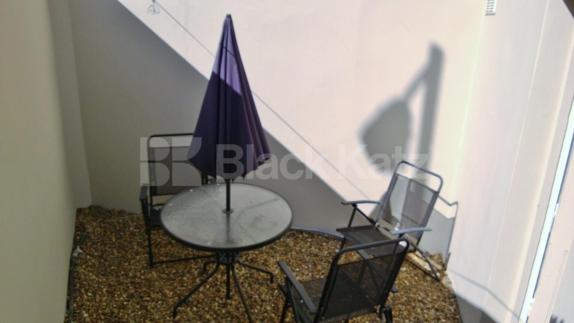 			LET, 1 Bedroom, 1 bath, 1 reception House			 Emu Road, Battersea